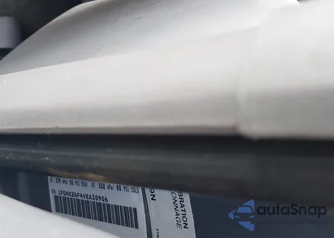 1997 Ford F250 z USA, uszkodzony, nr VIN 1FDHX26F4VEA30906